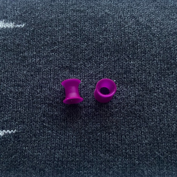 Spencer's Jewelry 4g Purple Tunnels Gauges Earrings Hot Topic
